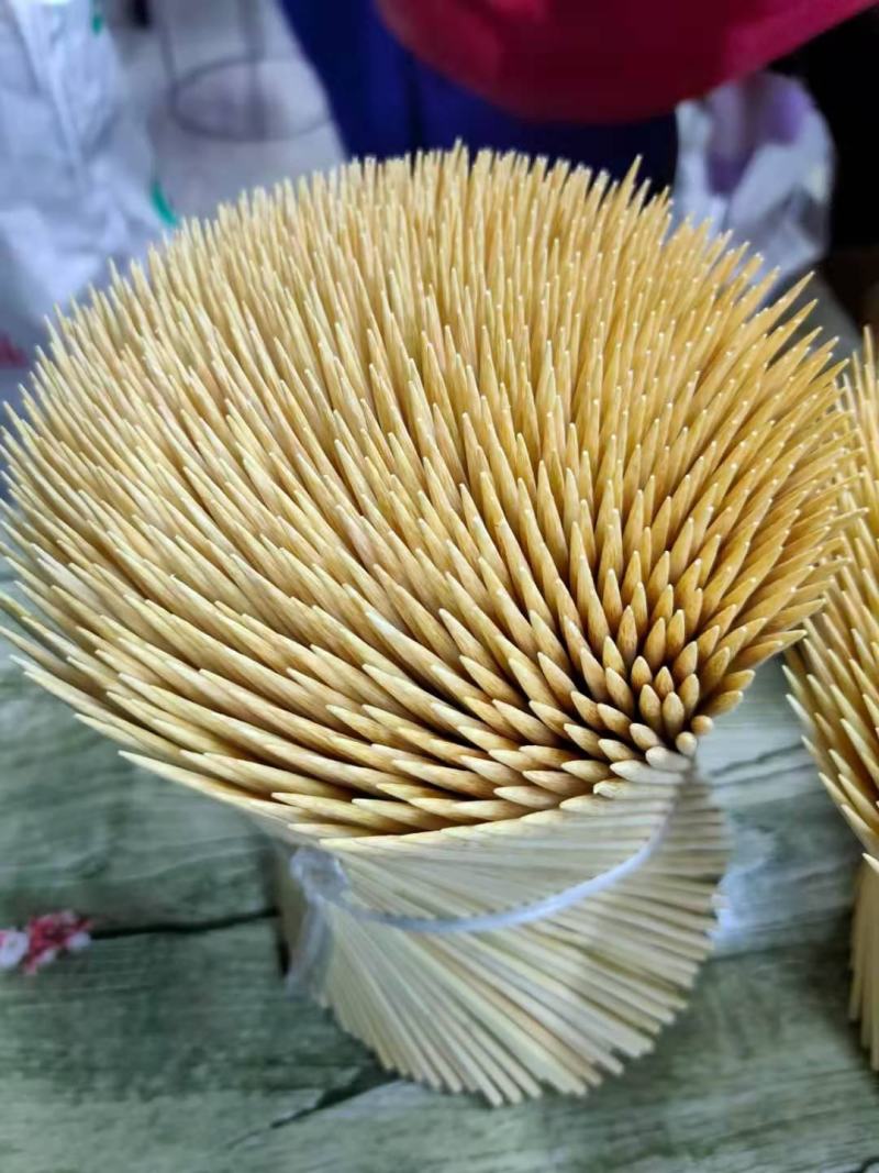竹签批发烧烤竹签小吃竹签串串香竹签羊肉串竹签一次性烧烤用