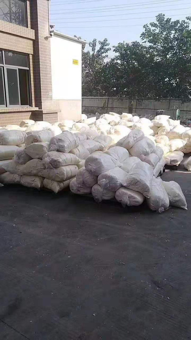 常年出售优质大豆油渣粉，直接喂牛羊，适合养殖厂饲料都可！