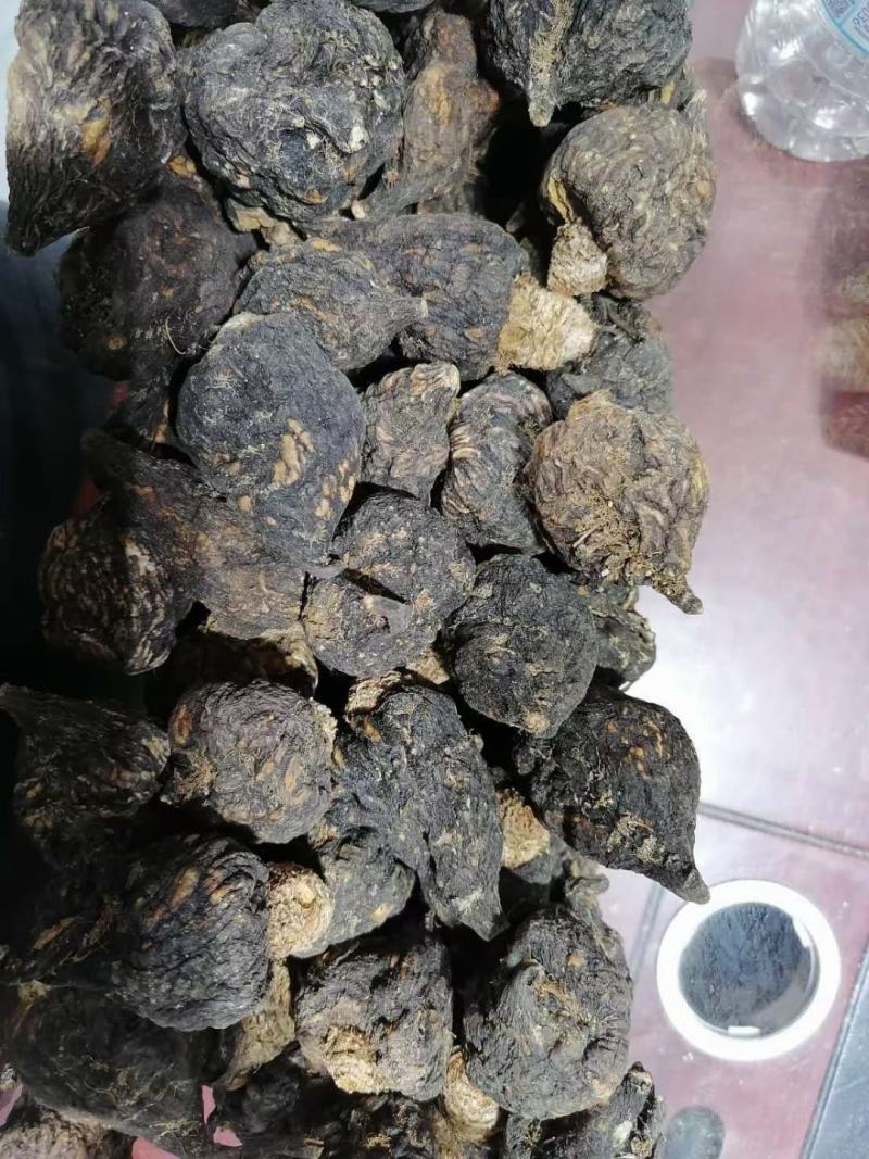 秘鲁进口黑玛卡大果，中果，小果大量批发玛卡片一手货源。