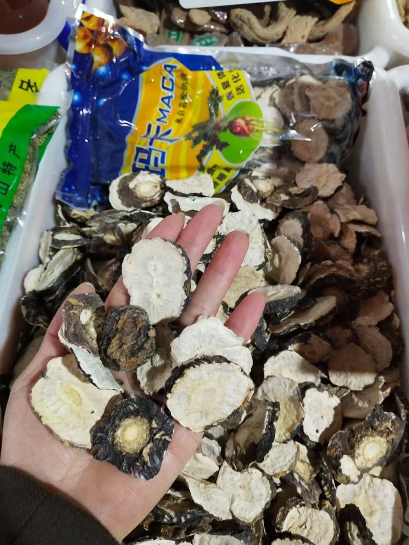 秘鲁进口黑玛卡大果，中果，小果大量批发玛卡片一手货源。