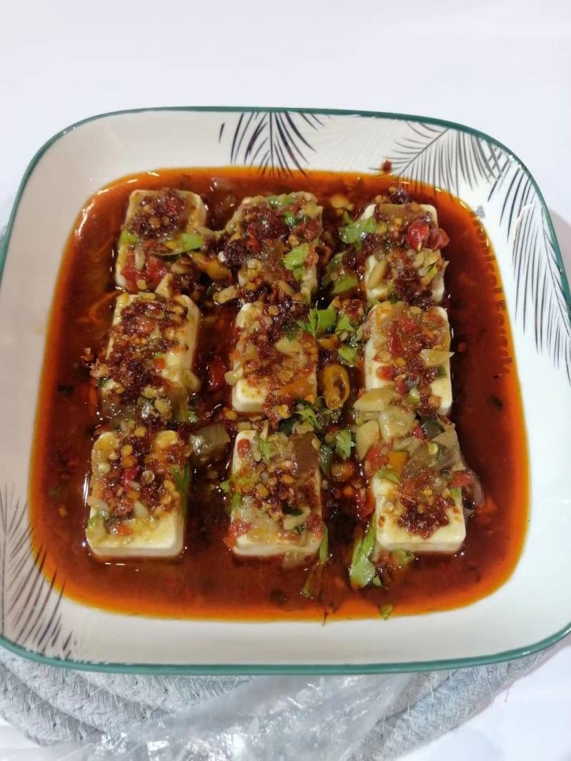 麻将鸡豆花，12个*36盒/件，一盒180克。三色可选