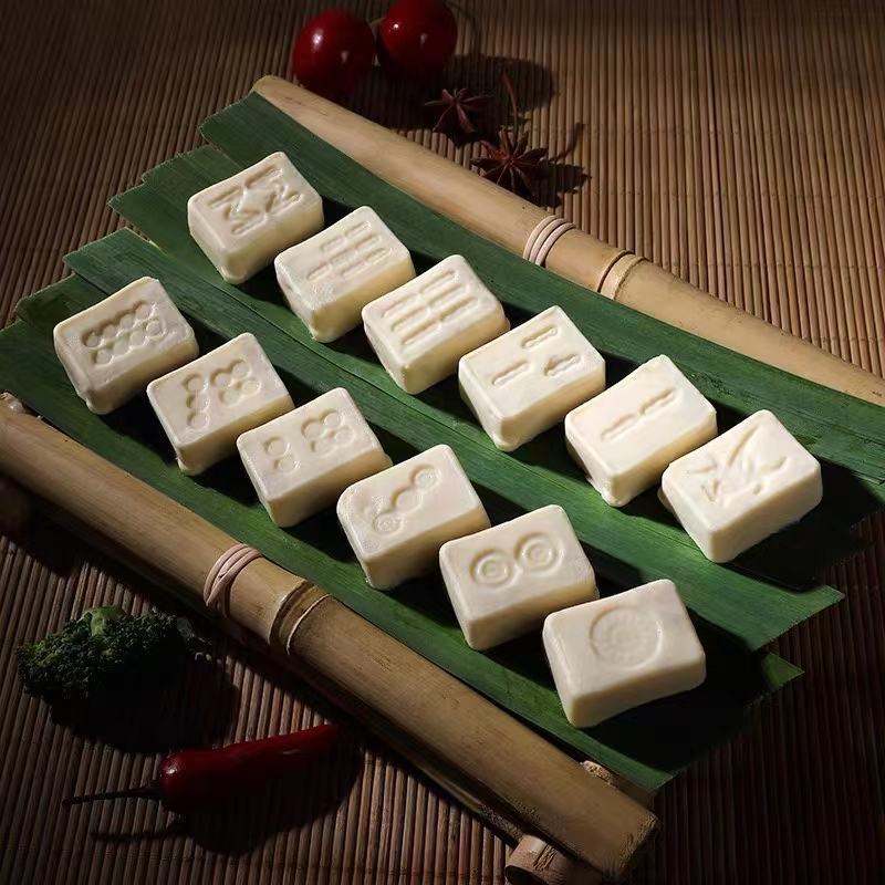 麻将鸡豆花，12个*36盒/件，一盒180克。三色可选