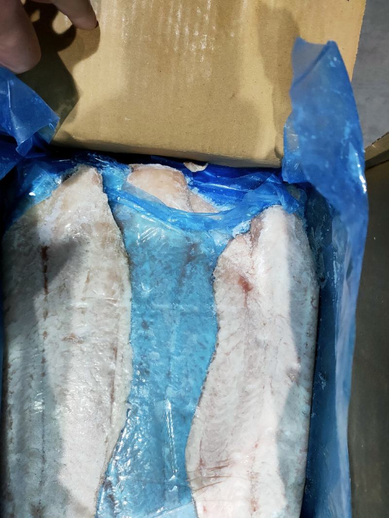 巴沙鱼片精品去皮巴沙鱼片冷库储存越南进口