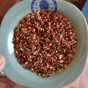 高粱壳牛羊养殖专用饲料，品质保证，欢迎各位老板前来选购。