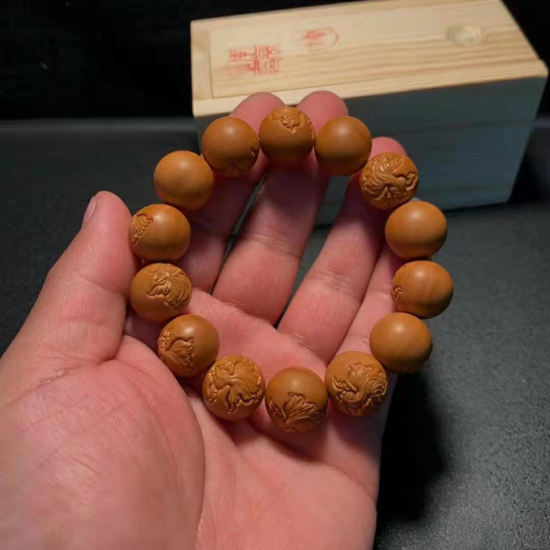 金玉满堂，十分开心，纯手工橄榄核雕刻，看上结缘，看上联系