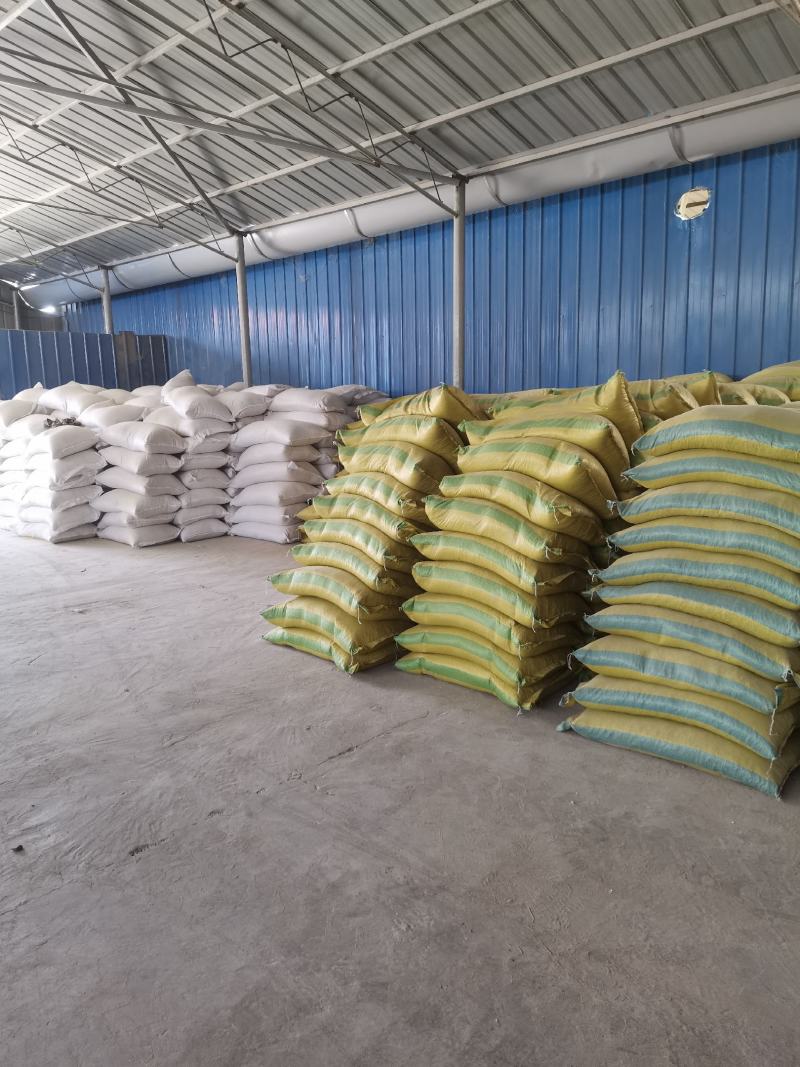 专业反刍料牛羊补充料浓缩料开口料育肥羊饲料