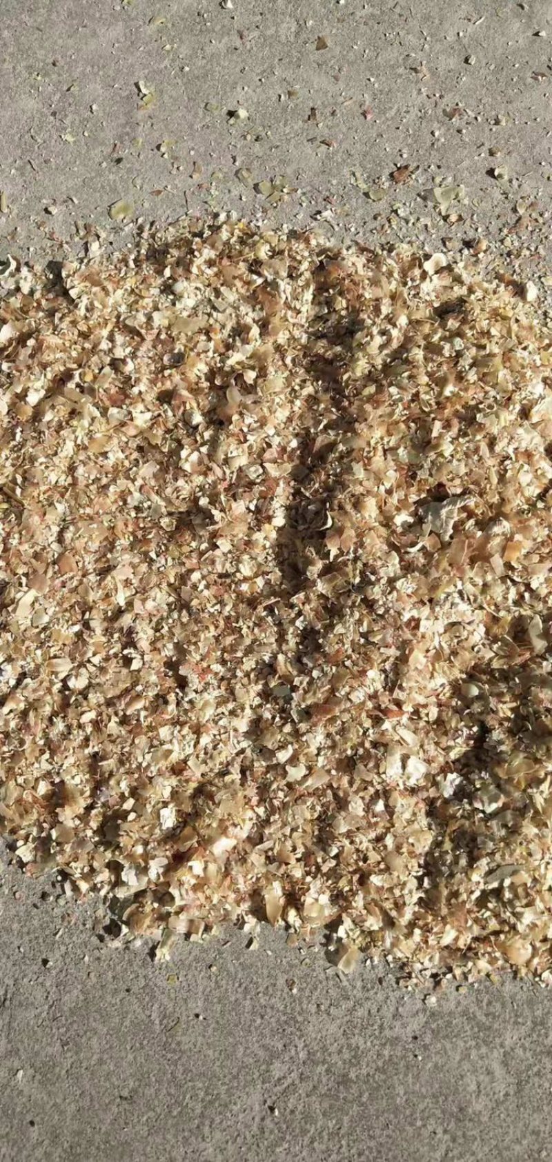 厂家直供大片玉米片喷浆皮鸡鸭鹅牛羊好饲料保证质量