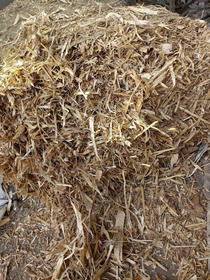 玉米秸秆草，厂家直销，量大从优，品质上乘，欢迎选购。