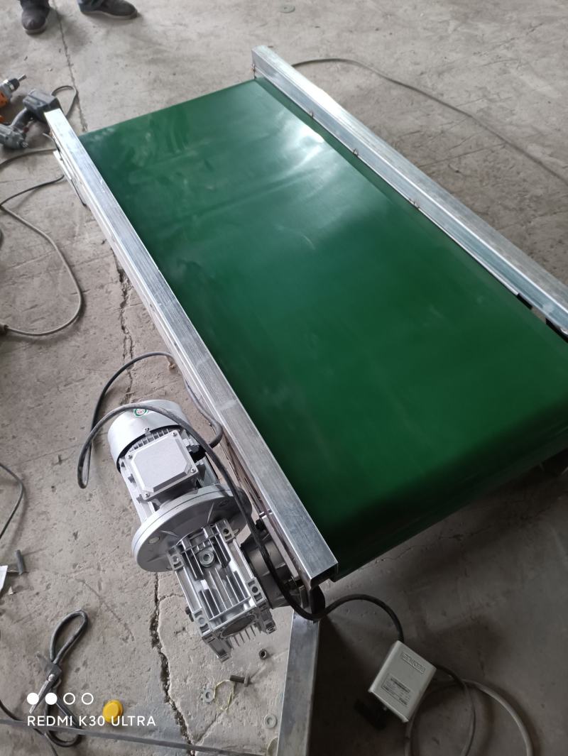 PVC刮板裙边输送机输送带传送带，茶叶药材颗粒上料