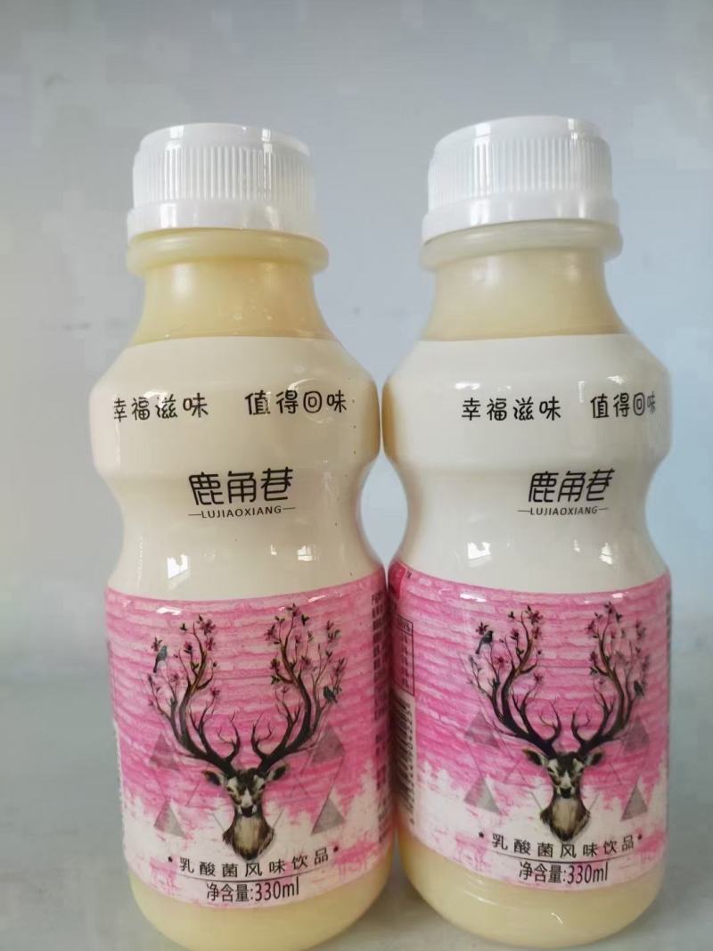 鹿角巷两种口味，原味+草莓味一包12瓶，口感好