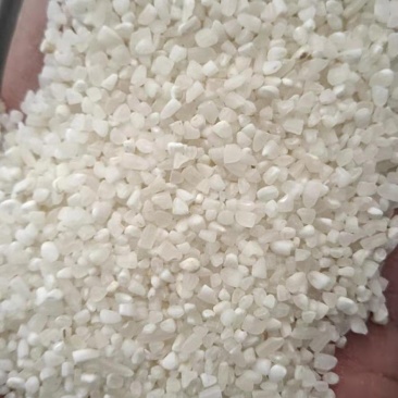 碎米，煮酒碎米，进口碎米，米粉碎米，大量长期供应