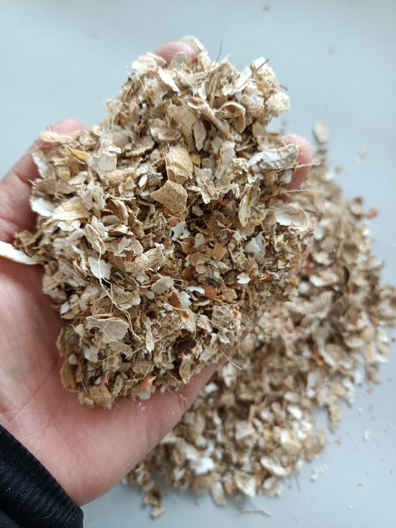 供应花生壳，花生壳粉，各种规格，质量保证，欢迎咨询。