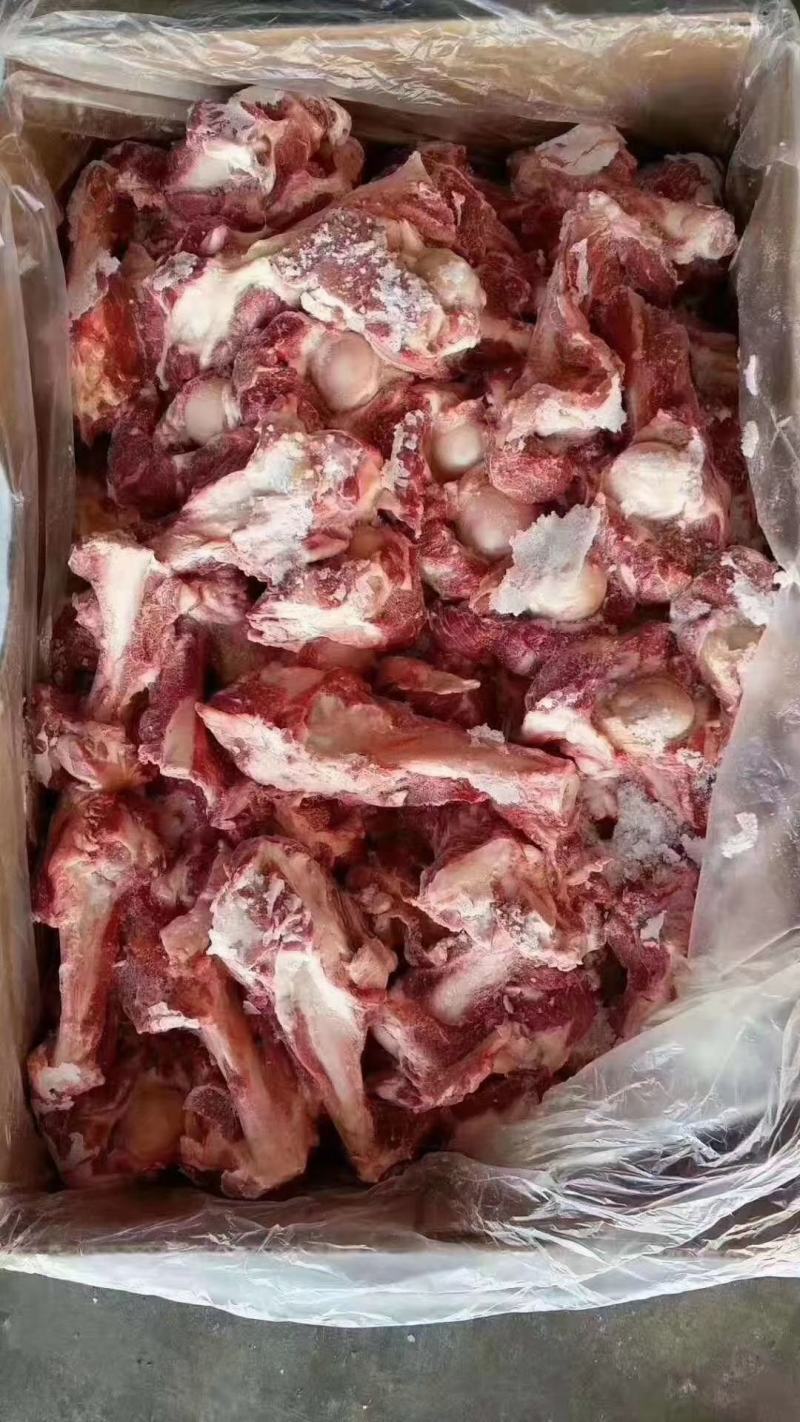 带肉多肉羊棒骨锯段。