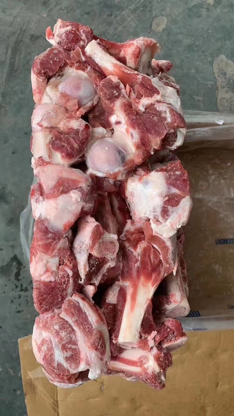 带肉多肉羊棒骨锯段。