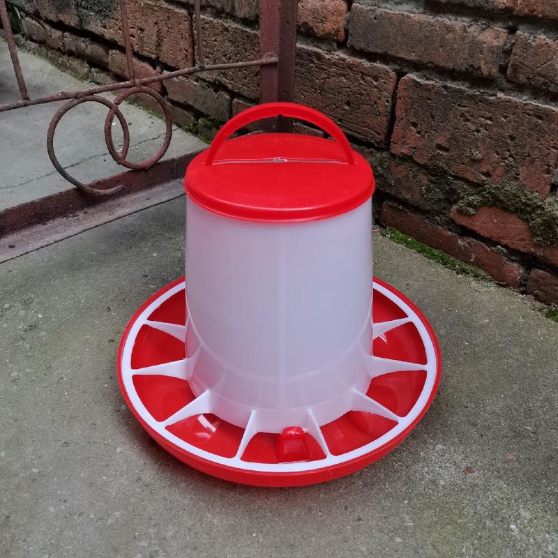 养鸡设备料桶饲料桶饮水器食桶食盆鸡鸭鹅自动下料桶