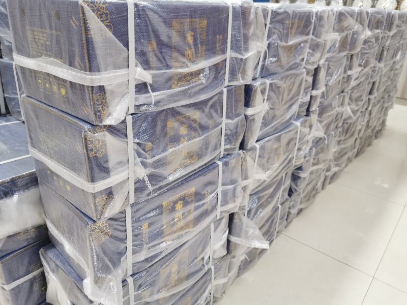 云南山头普洱熟茶2019年布朗山金印357克