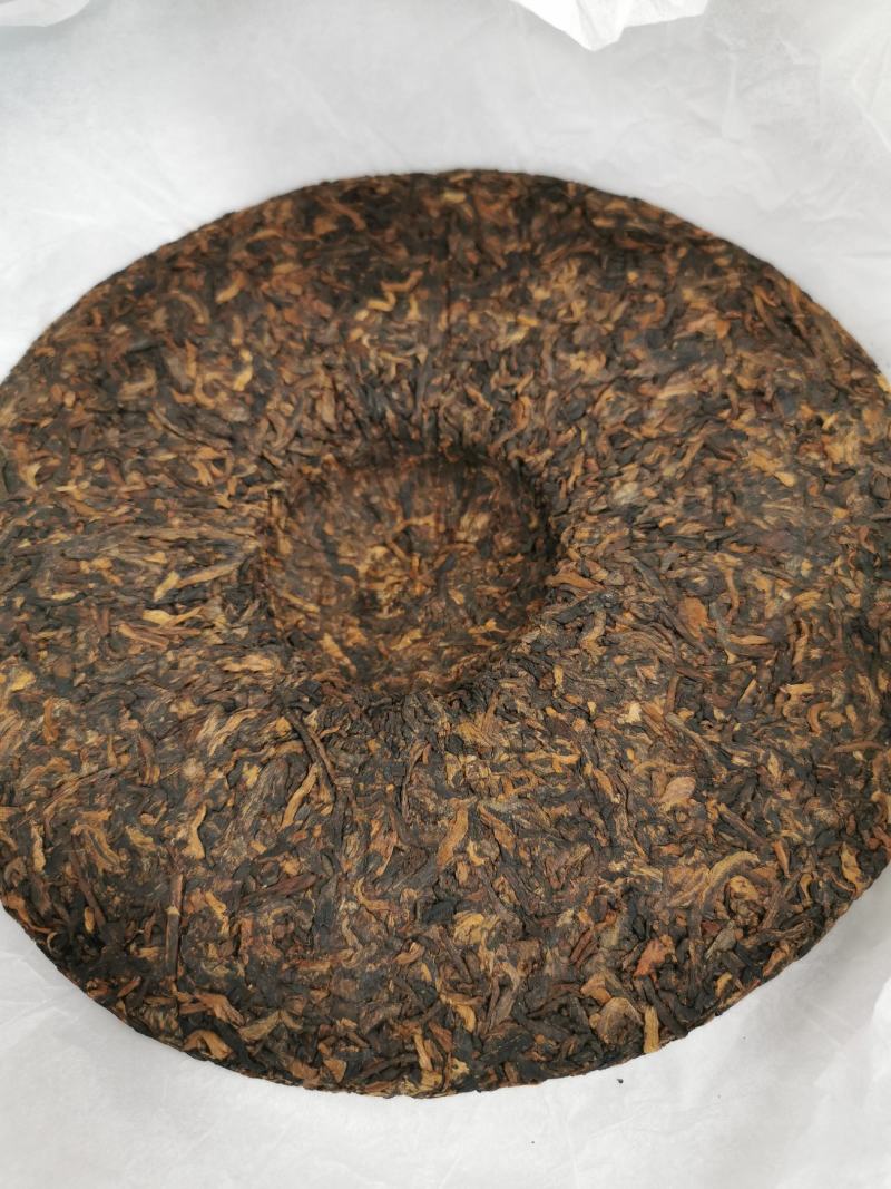 云南山头普洱熟茶2019年布朗山金印357克