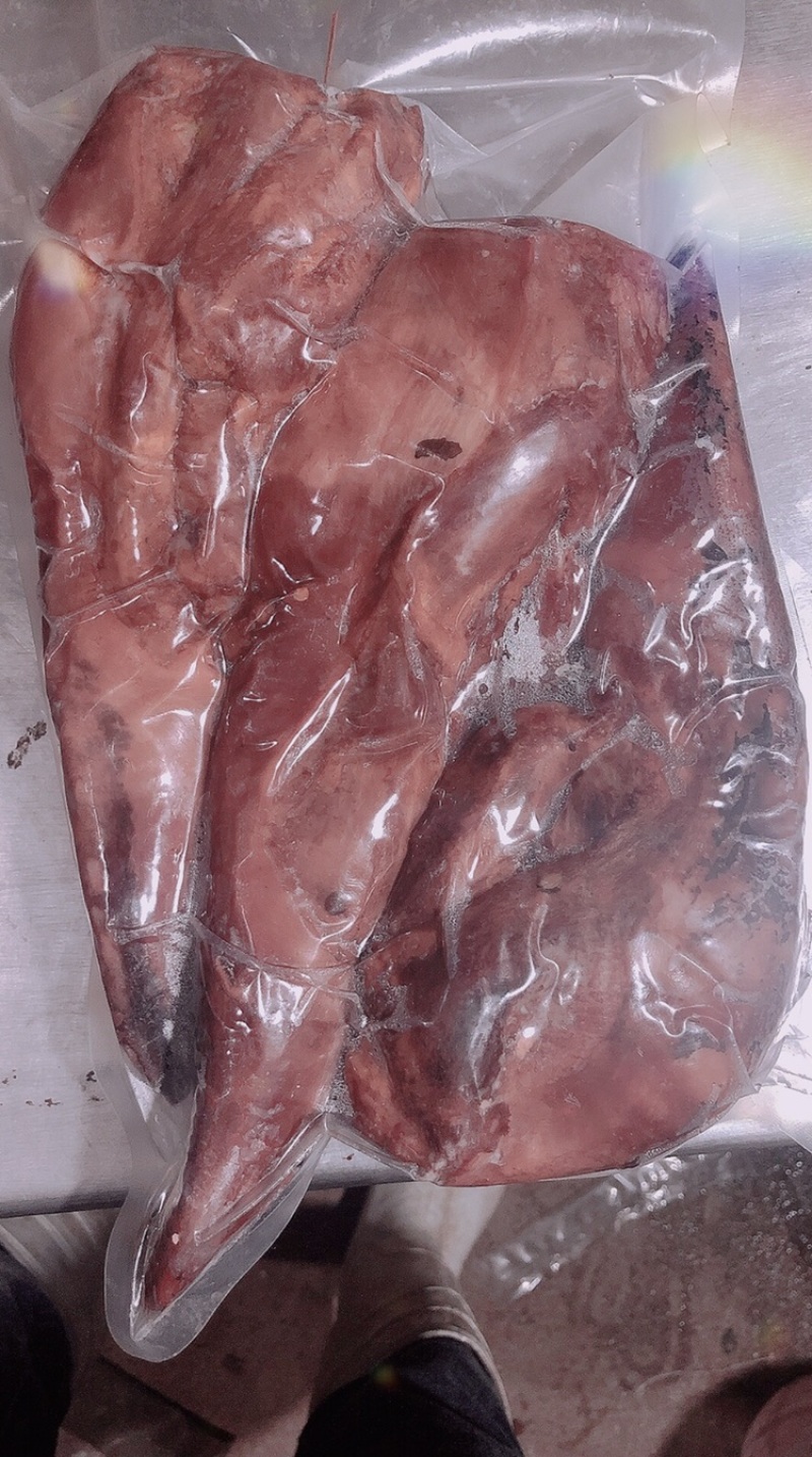清真熟食，酱香熟牛舌（无任何添加剂防腐剂，健康食用）