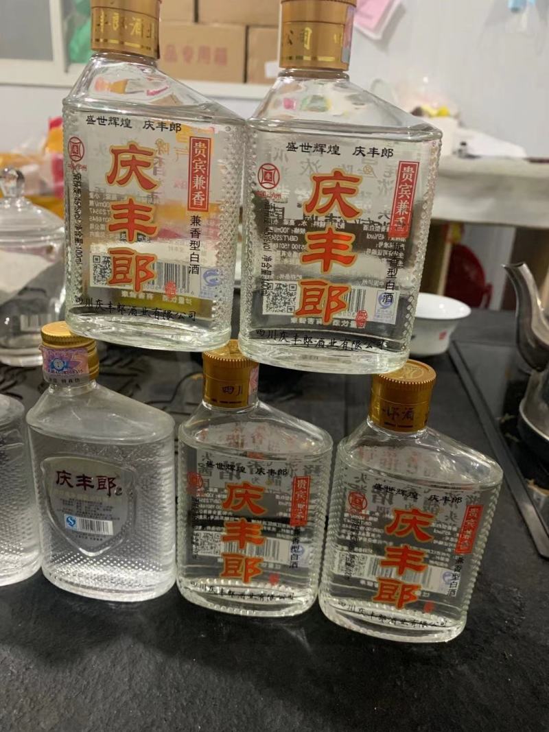 酒/庆丰郎酒，45度，小瓶2两装，一件24瓶，厂家直销！