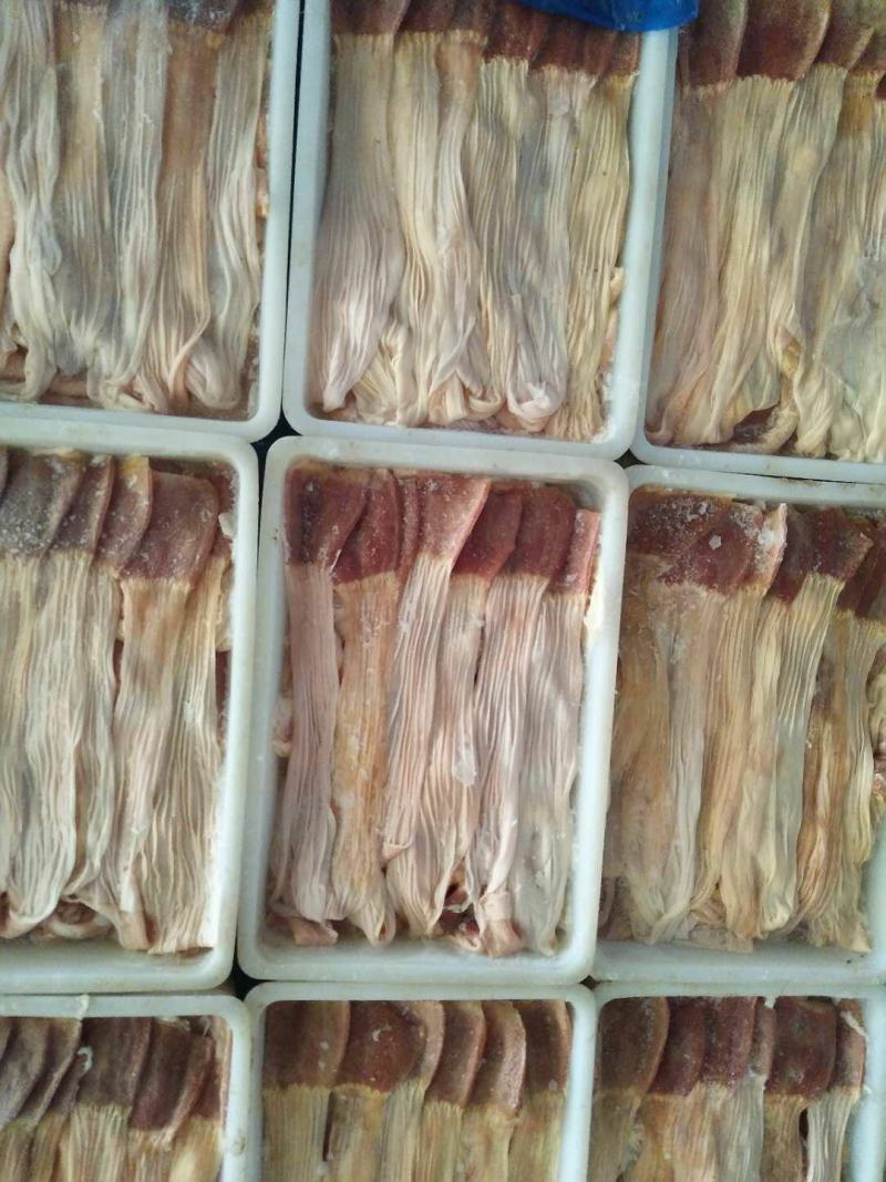 鸭食带纯干无水，干净没有沙，颜色好