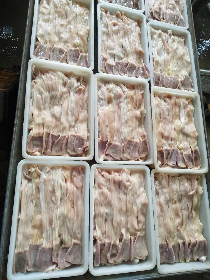 鸭食带纯干无水，干净没有沙，颜色好