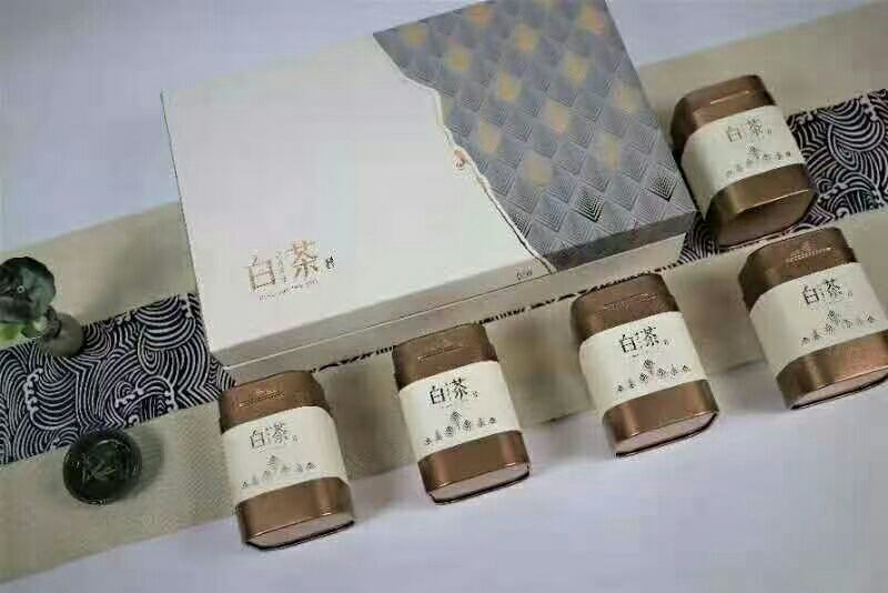 安吉白茶高档礼盒半斤装