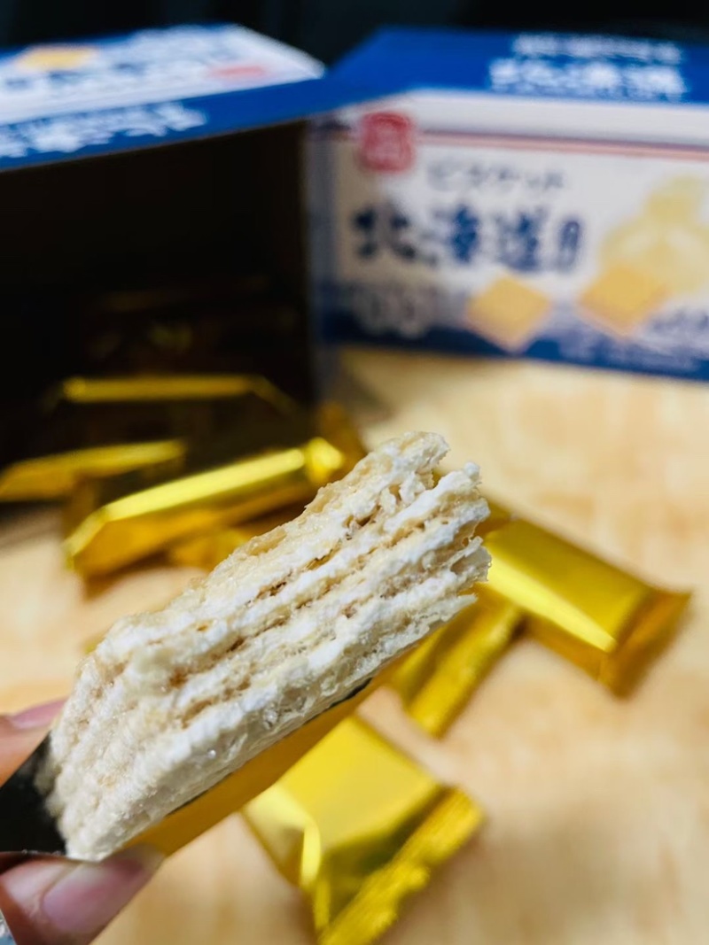 北海道牛乳威化饼干早餐饼干