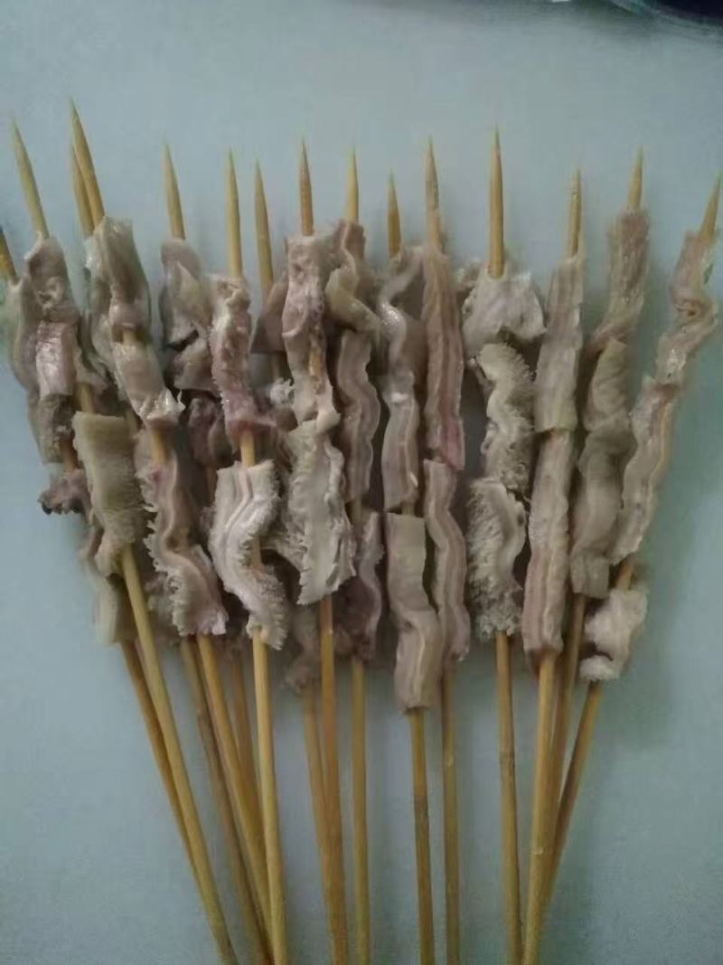 红柳羊肉串，厂家发货。大量供应，欢迎全国老板采购。