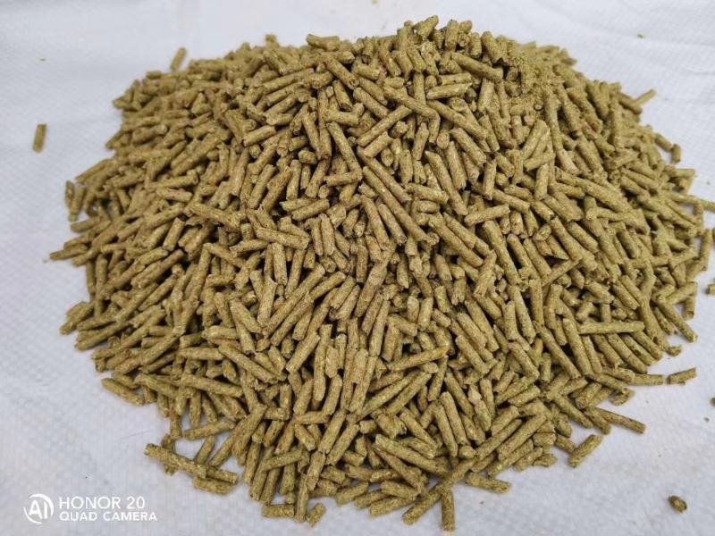 鸡饲料，中鸡料，大鸡料，小鸡料，鸡饲料，专业15年，送货