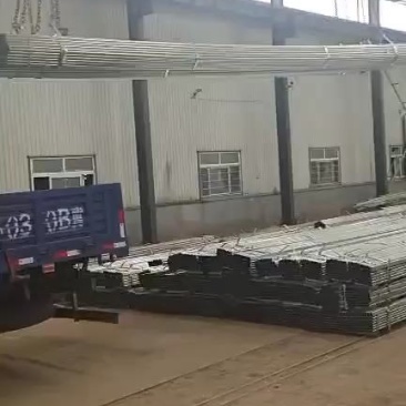 禾木钢材，各种大棚配件齐全。免费设计，