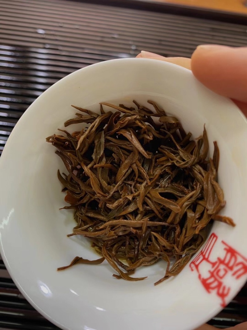 新茶武夷山｛全单芽黄芽金骏眉红茶高山原味嫩芽黄蜜香500克茶