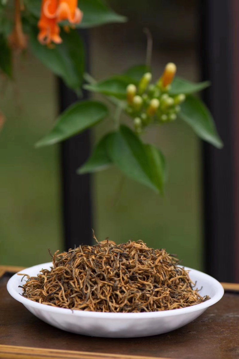新茶武夷山｛全单芽黄芽金骏眉红茶高山原味嫩芽黄蜜香500克茶