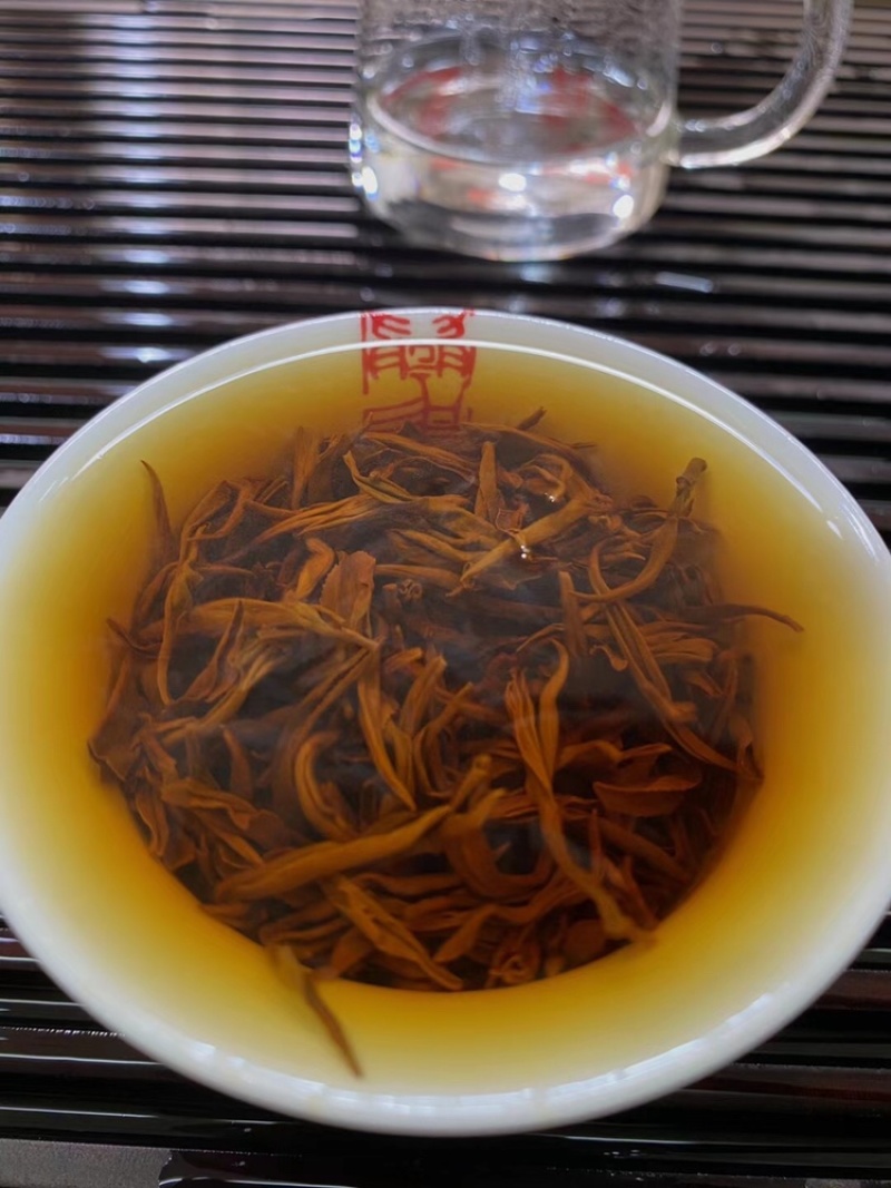 新茶武夷山｛全单芽黄芽金骏眉红茶高山原味嫩芽黄蜜香500克茶