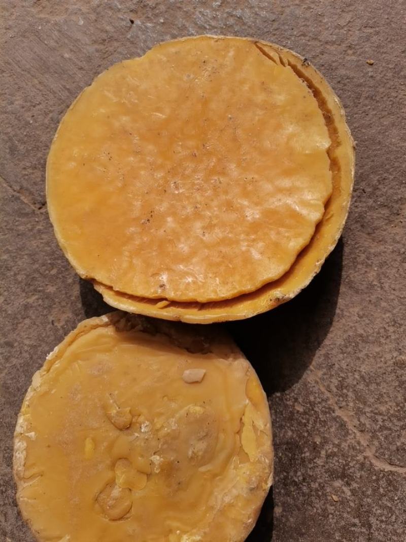 黄腊，蜂腊，土蜂黄腊，