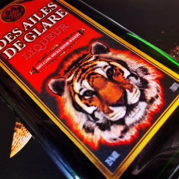 俄罗斯进口虎酒洋酒威士忌伏特加白兰地xo