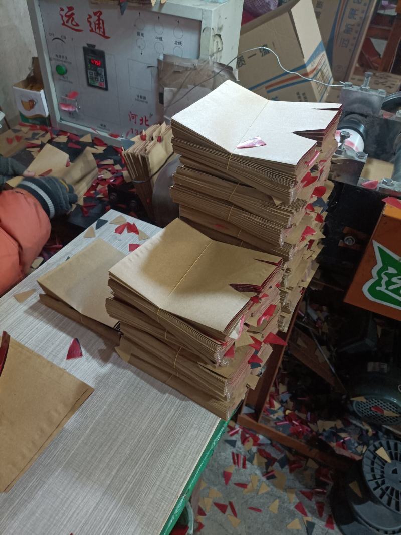双层晚熟桃袋，每袋5000个蜡木浆加蜡黑双光，桃子套袋