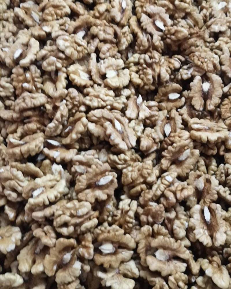 新疆185核桃仁纯手工挑选