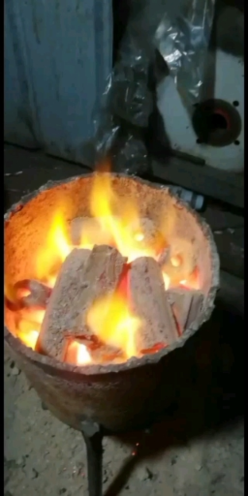 机制木炭环保型炭烧烤专用炭无烟无味，支持视频看货