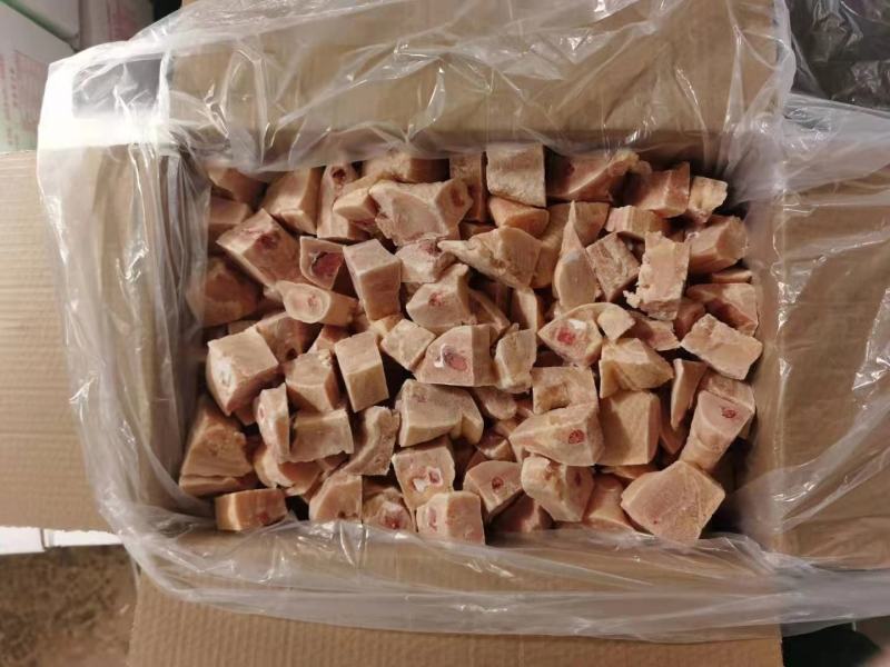 黄焖鸡块，厂家直发，资质齐全，价格合适。