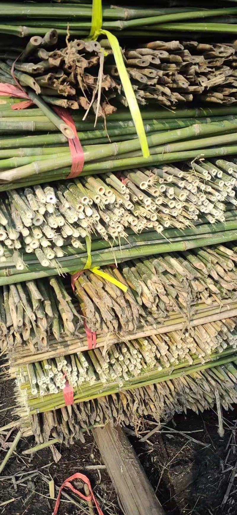 专业批发菜架竹，各种规格的订制竹竿，有需要的电话联系，，