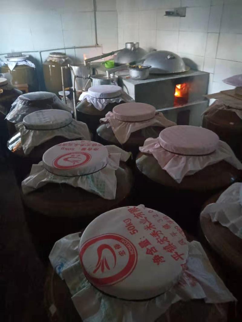 云南省龙陵县纯粮食酿造纯米酒酒45度53度陶缸发酵