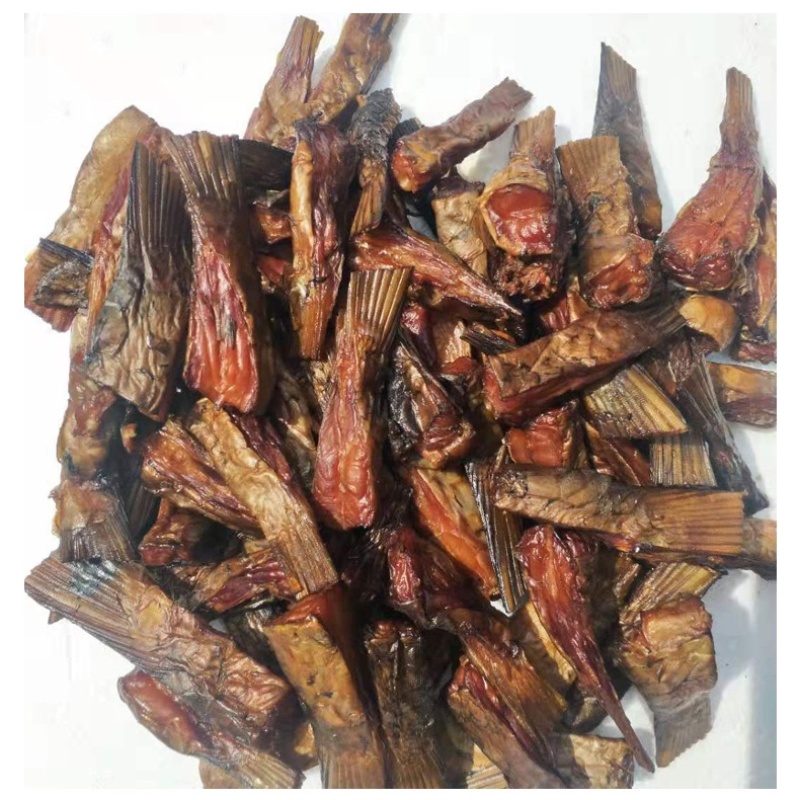 湖南乡里特产柴火烟熏腊鱼鱼尾
