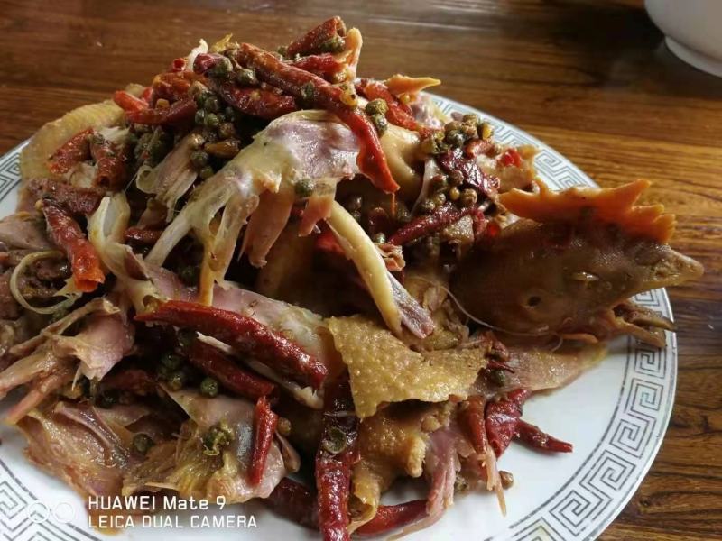 手撕麻椒鸡，工厂源头货源，土鸡制作，口感相当好，2斤/只