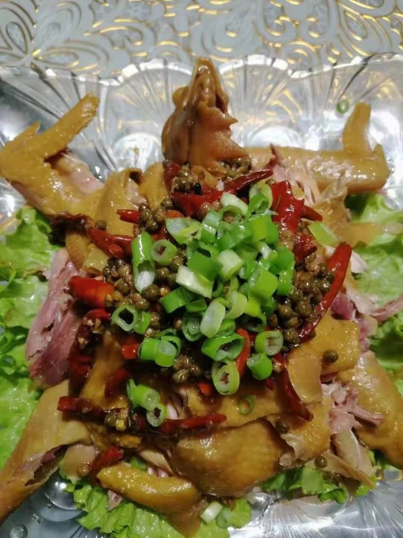 手撕麻椒鸡，工厂源头货源，土鸡制作，口感相当好，2斤/只