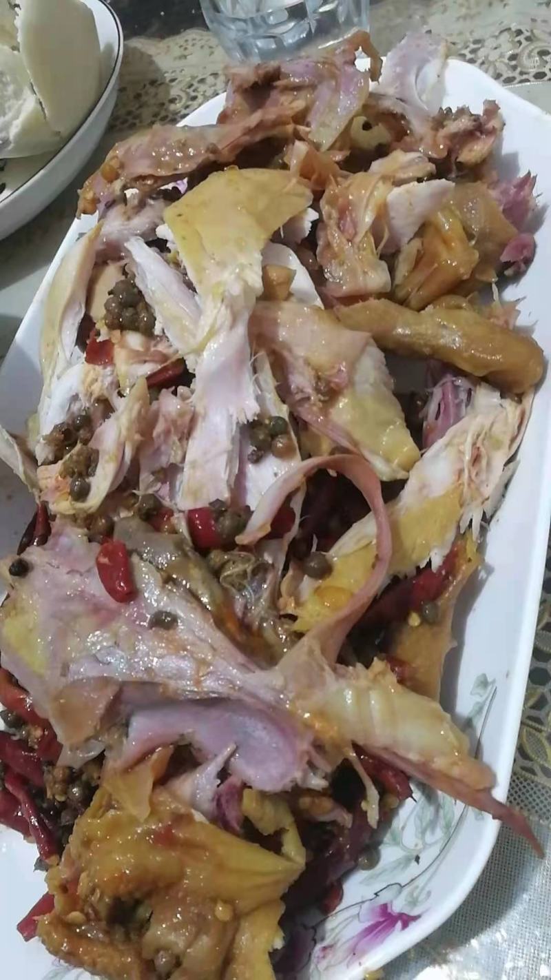 手撕麻椒鸡，工厂源头货源，土鸡制作，口感相当好，2斤/只