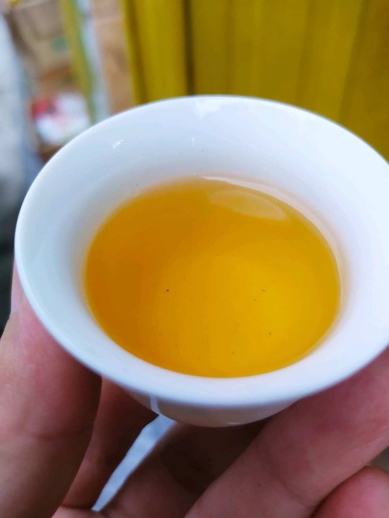 越陈越香普洱茶生普17年云南勐海七子饼茶树王茶叶