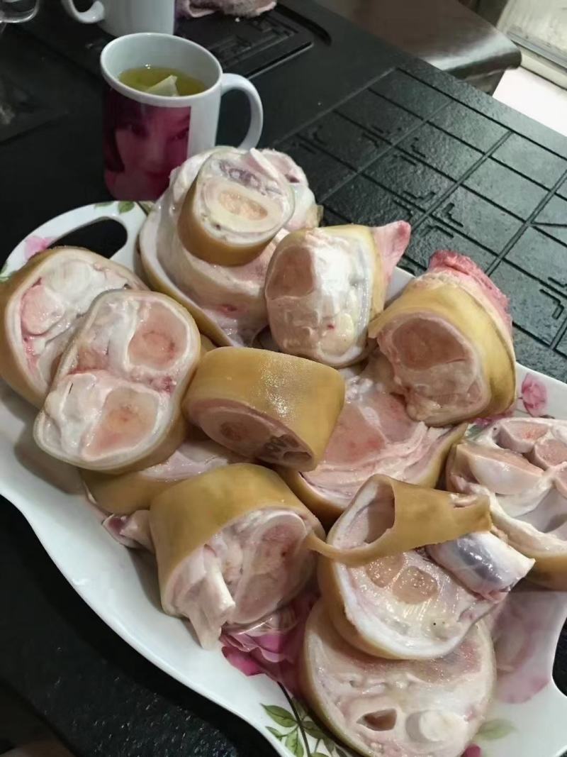 火烧毛牛蹄，实图拍摄，清洗干净，质量保证，手续齐全！！！