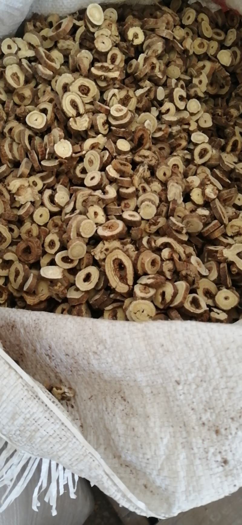 黄芪切片圆片斜片指甲片，无硫***鲜黄芪
