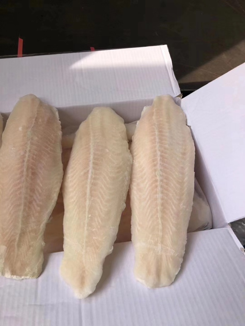 去皮巴沙鱼九成20斤装