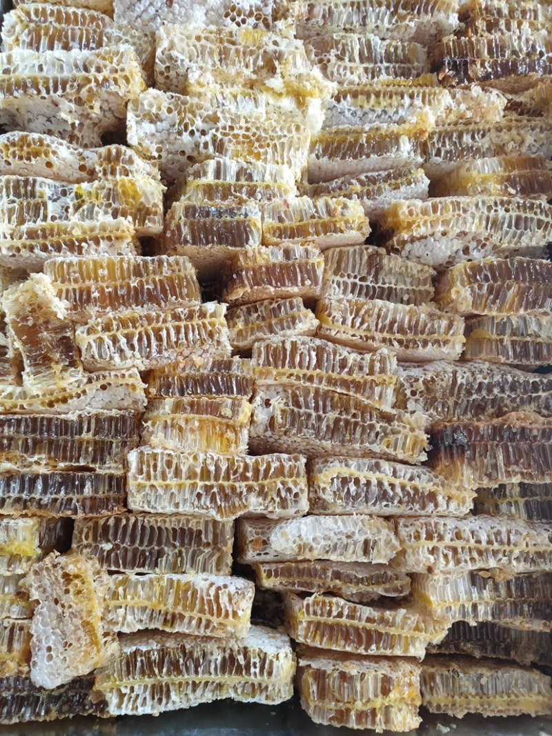 蜂蜜巢蜂巢蜜散装铁框蜂蜜农家蜂蜜江湖跑量